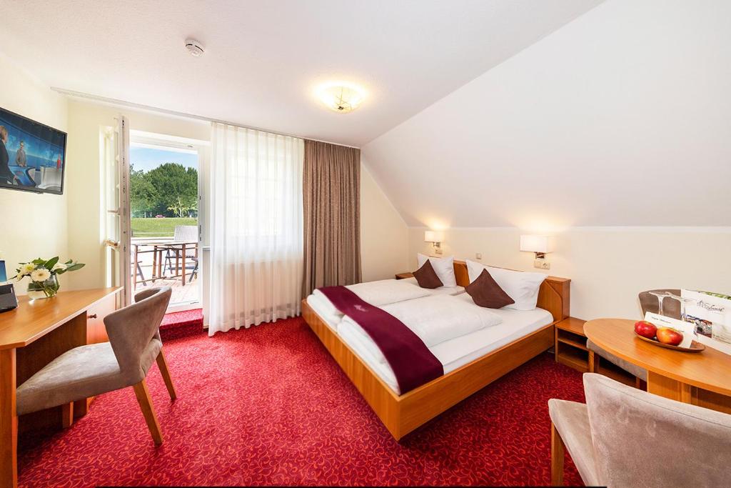Laasenhof - Double Room With Balcony