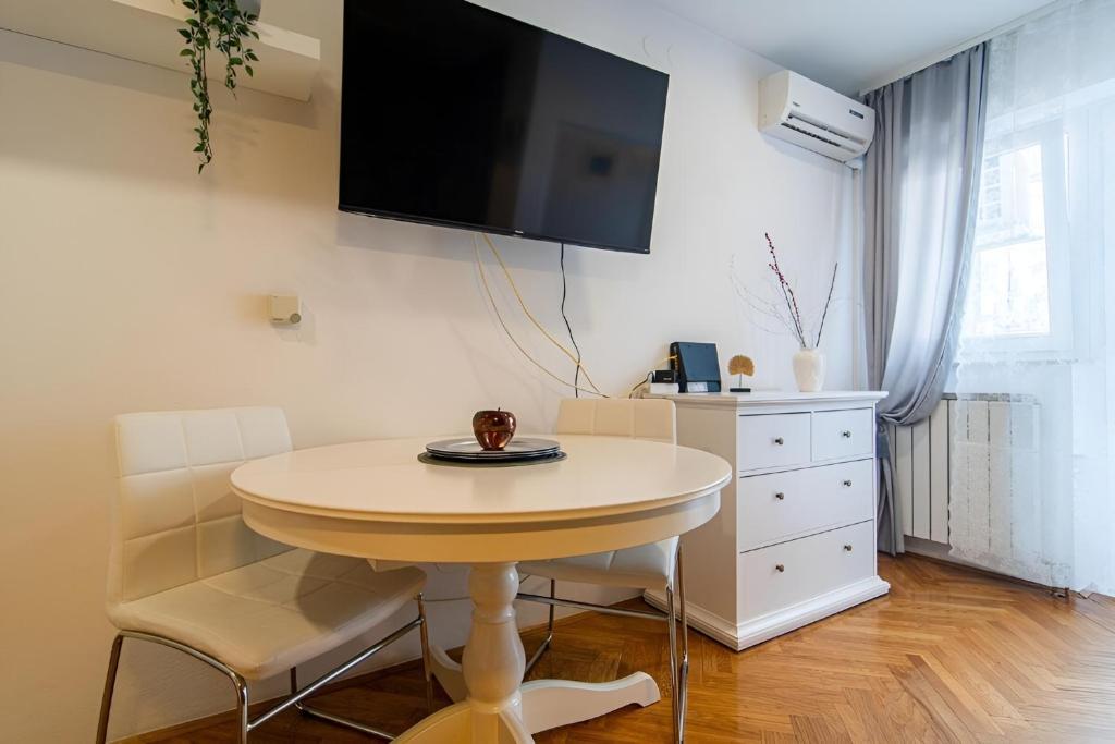 Flexible SelfCheckIns 87 - Parking - Loggia
