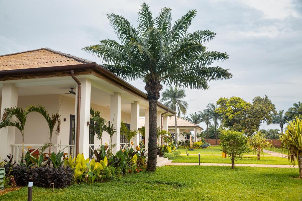 Jardí fora de Native Hotels Ouidah