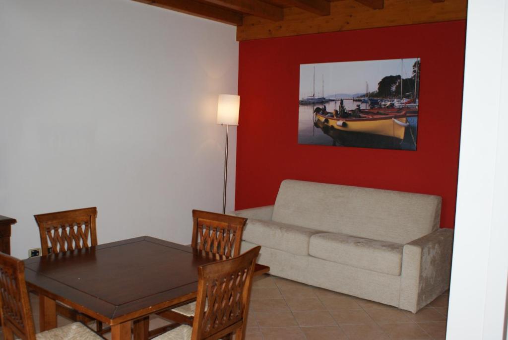 A seating area at Relais Corte Pontigliardo