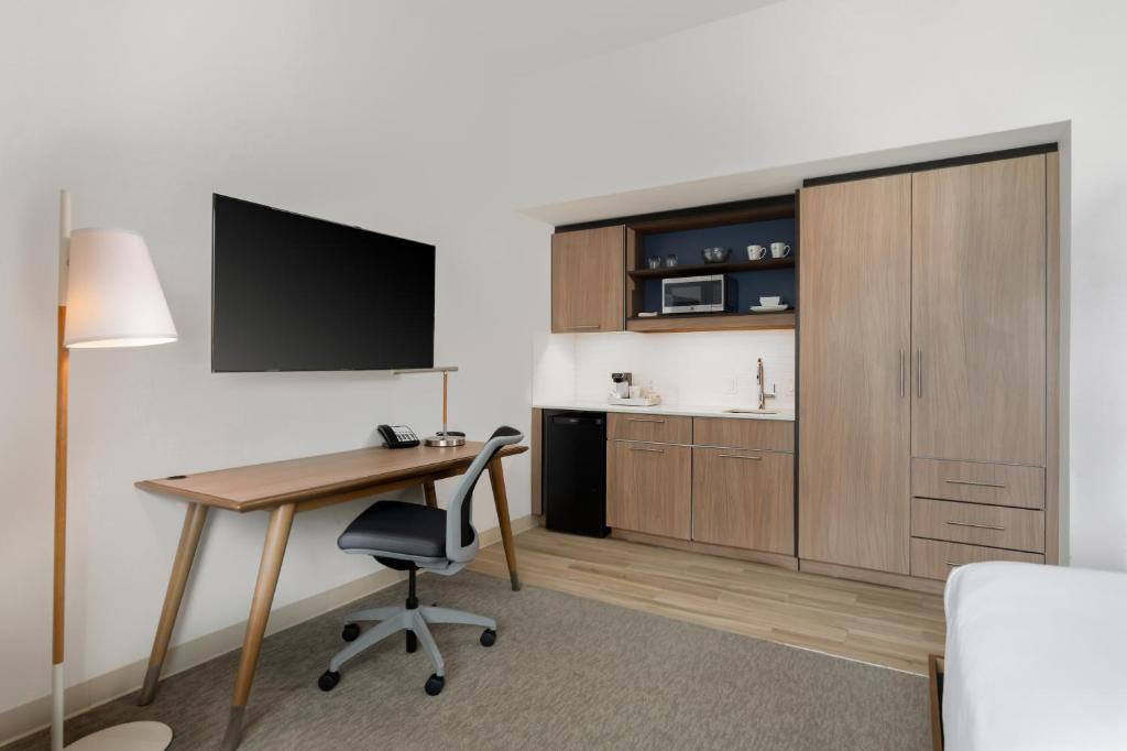 Element by Marriott Houston Katy - Guest Room, 1 King