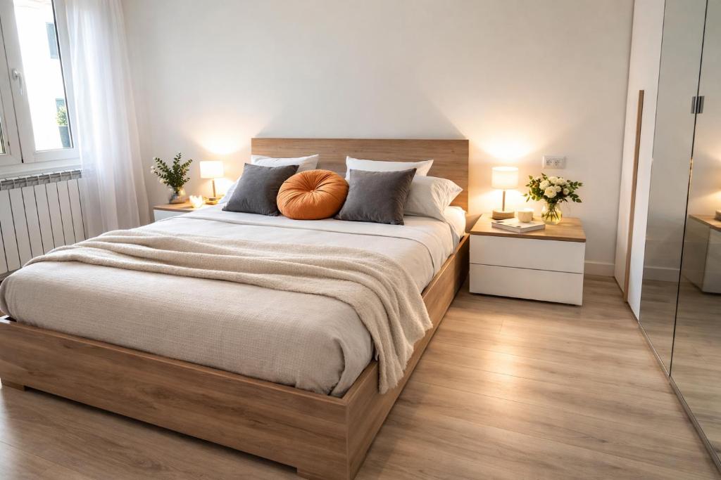 Steps from Santa Croce- Spacious with 2 bathrooms