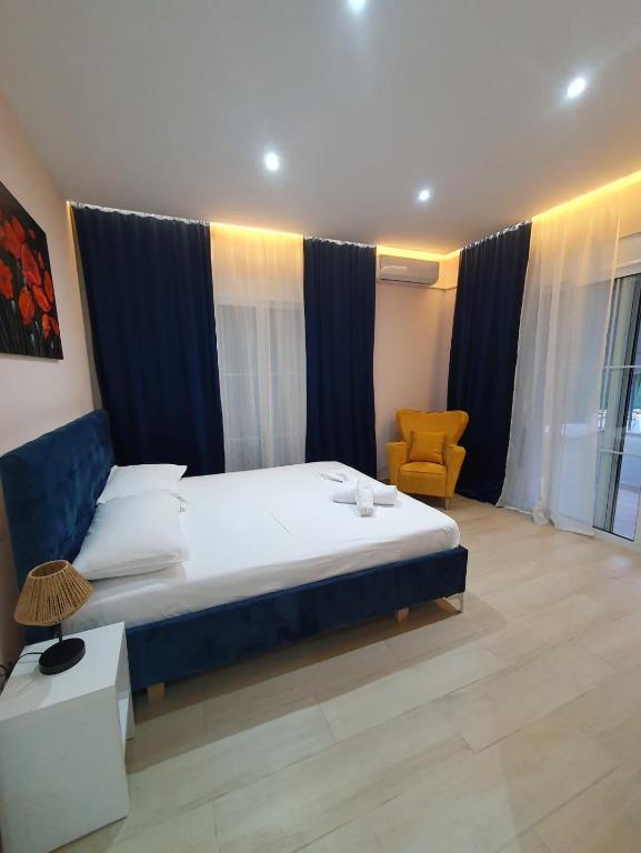 Maizon Rooms