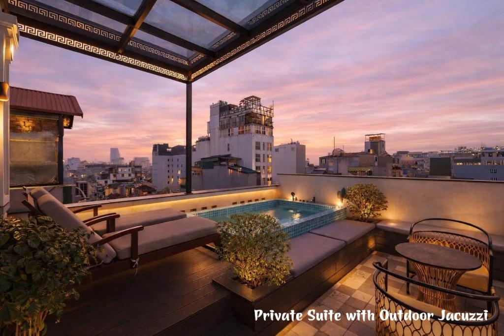 Minerva Premium Hotel - Housity