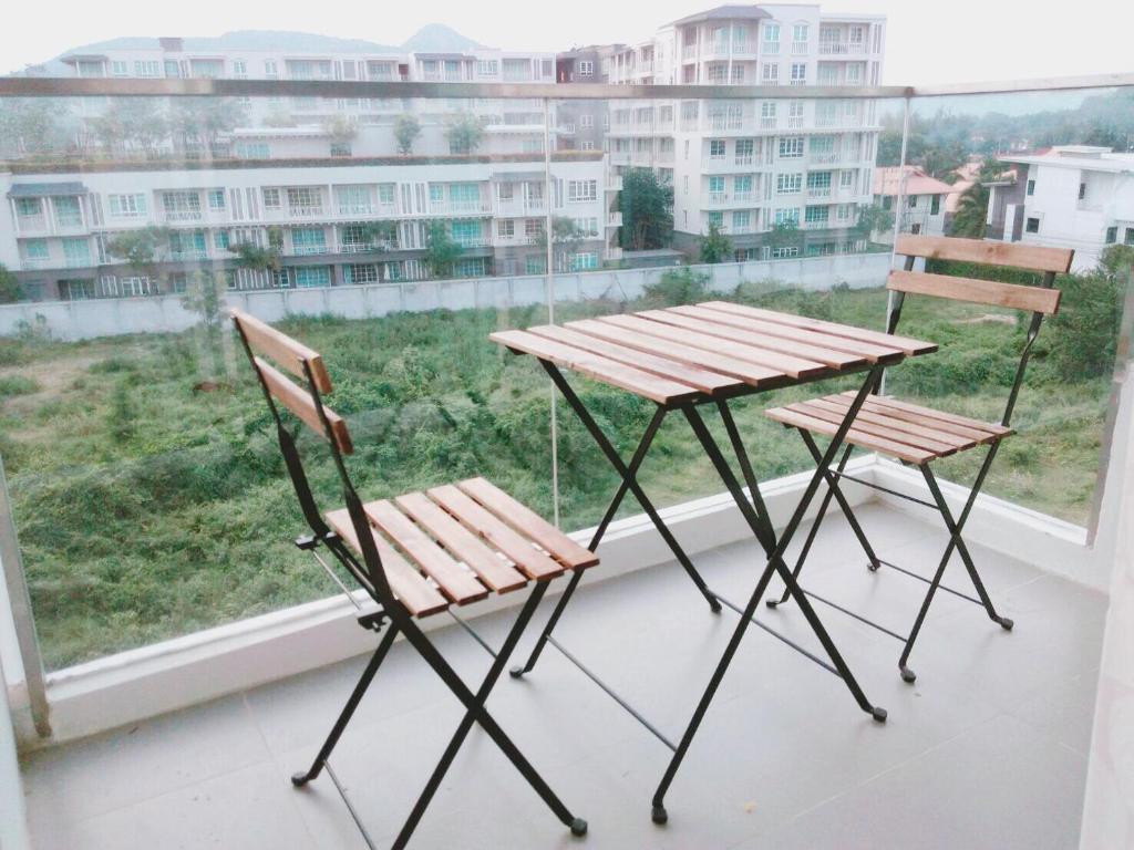 Balkón nebo terasa v ubytování Baan View Viman 416 By Montri