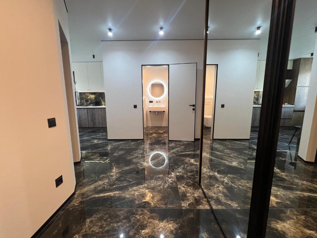 Стильні апартаменти в районі автовокзалу ЖК Great House Парковка фото 5
