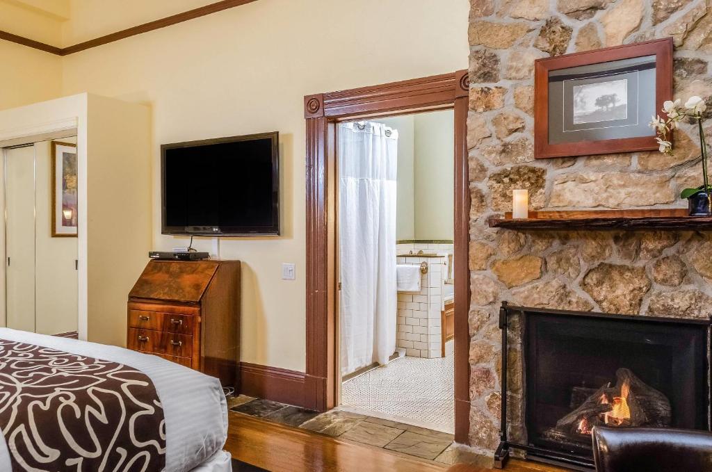 Hotel Napa Valley, an Ascend Collection Hotel photo