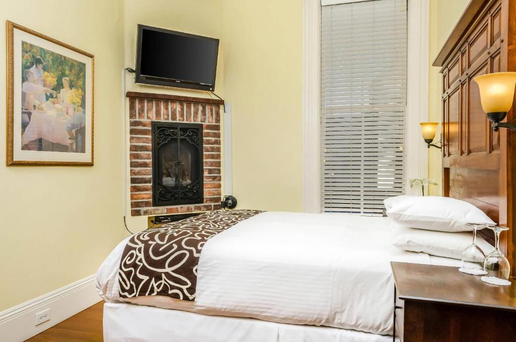 Hotel Napa Valley, an Ascend Collection Hotel photo