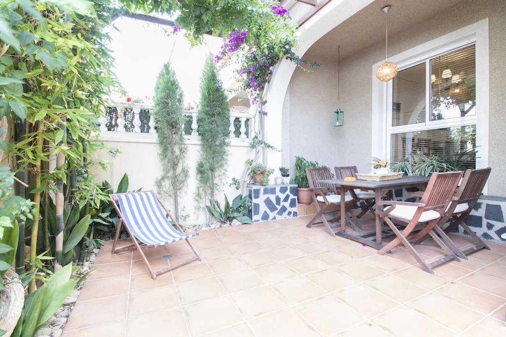 A garden outside Brisa del Mar