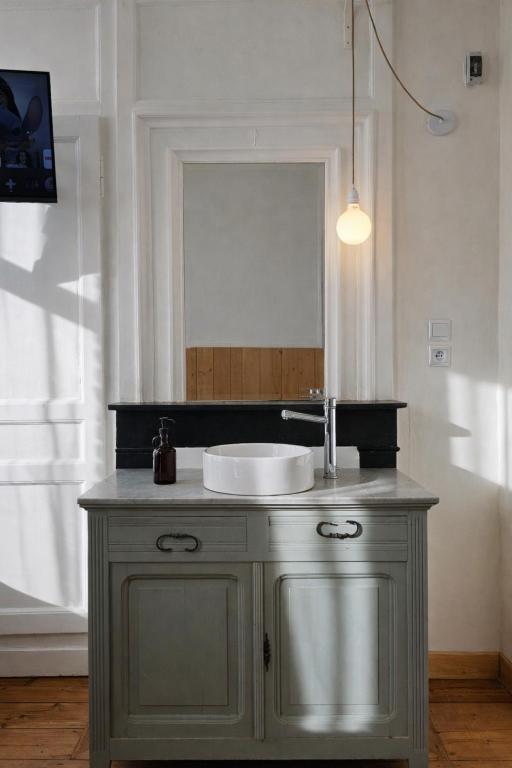 LA MAISON FIVES - Esprit Hôtel Design - Lille - Double Room With Private Bathroom