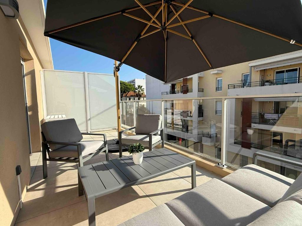 Les Terrasses d'Antibes - 2BR Duplex with Terrace