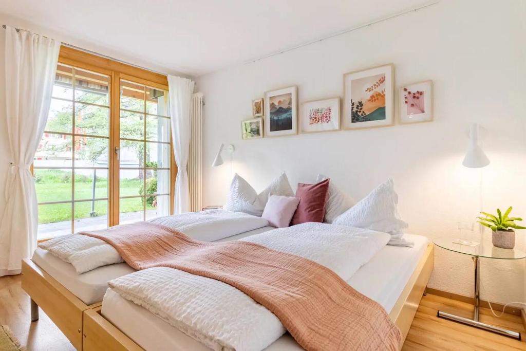 Modern Wengen Studio - Ski-in, Ski-out - by Wengen Rentals