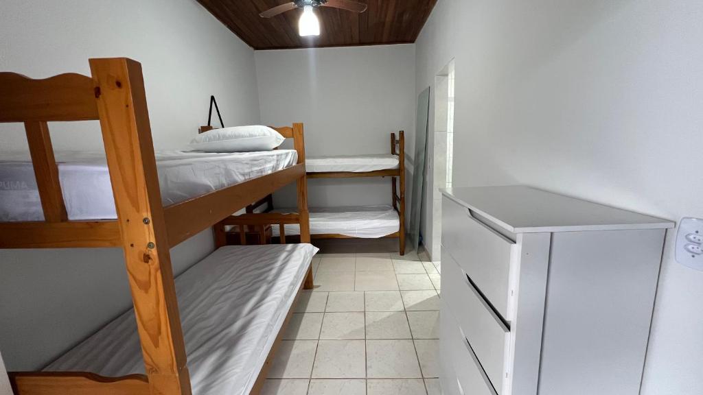 hostel Bike Point Caraguatatuba - 四人间