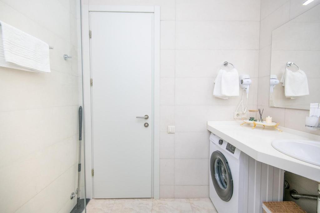 لابی و فضای عمومی ProRealty - King David Residence, luxurious and cozy 1BR apartment - تصویر ۵