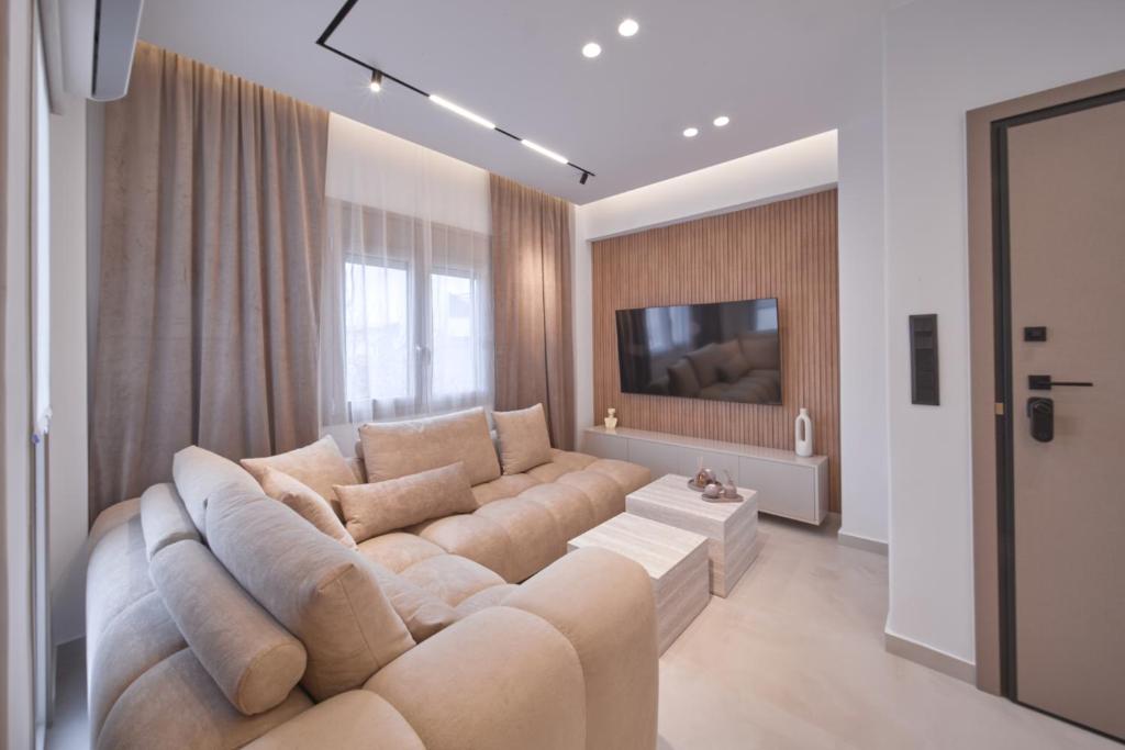 SOLUNA Hideaway Athens - Luxury Jacuzzi Suite