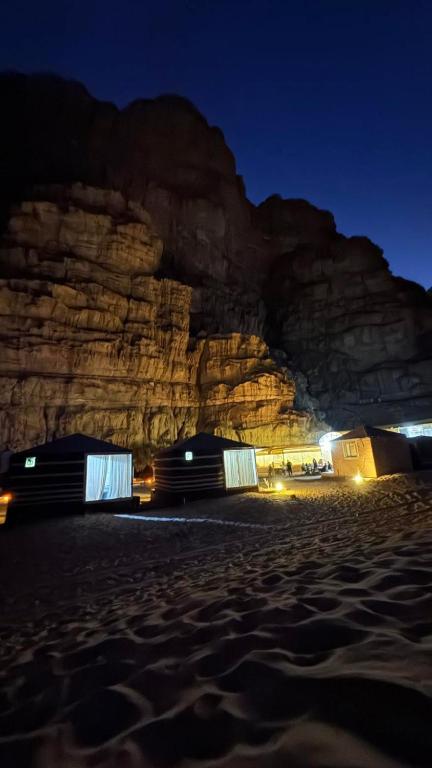 Rum Arena camp
