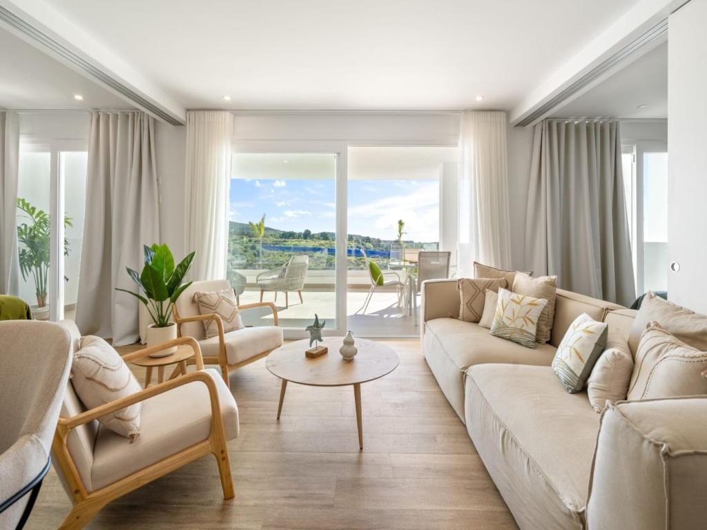 Stylish 2-Bedroom Apartment in Casares