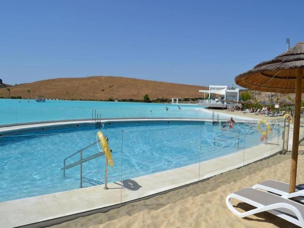 Charming 2-Bedroom Lagoon Apartment
