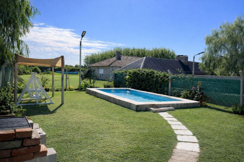 Los Sauces, casas con piscinas privadas en barrio residencial