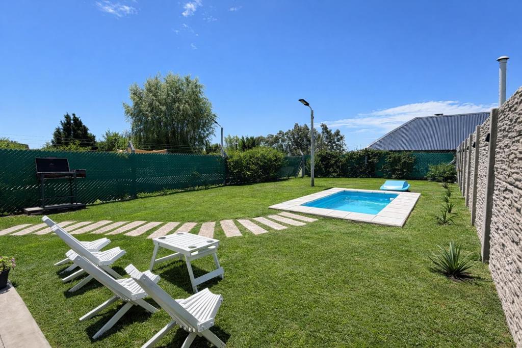 Los Sauces, casas con piscinas privadas en barrio residencial