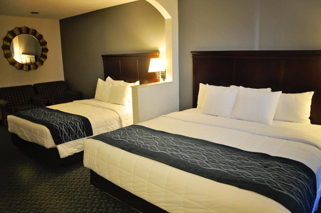 Dunes Express Inn and Suites photo