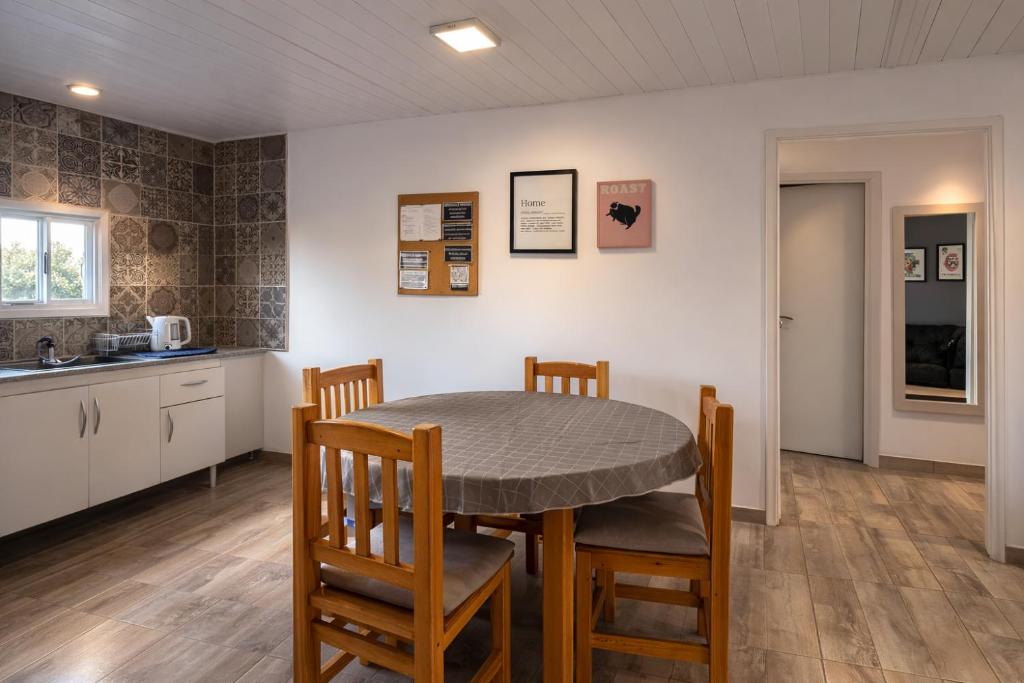 Los Sauces, casas con piscinas privadas en barrio residencial