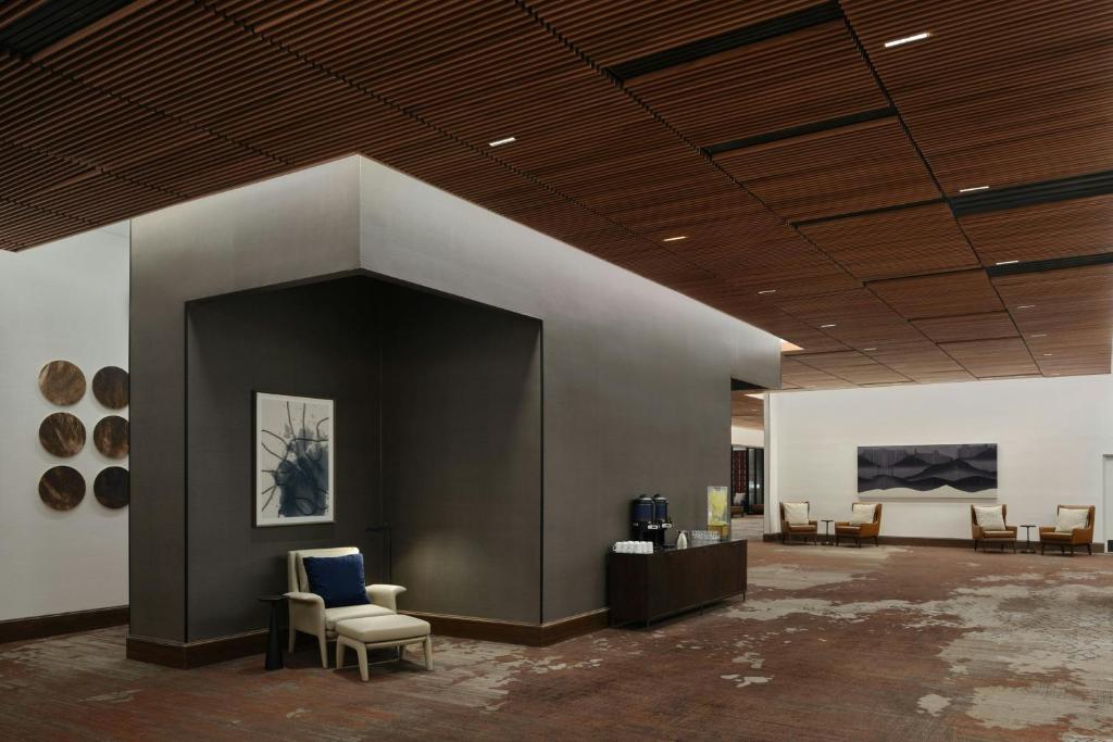 Sheraton Denver West Hotel photo