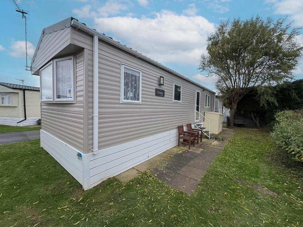 Stunning 6 Berth Caravan Near To The Beach At Pakefield Ref 68115Cr 7