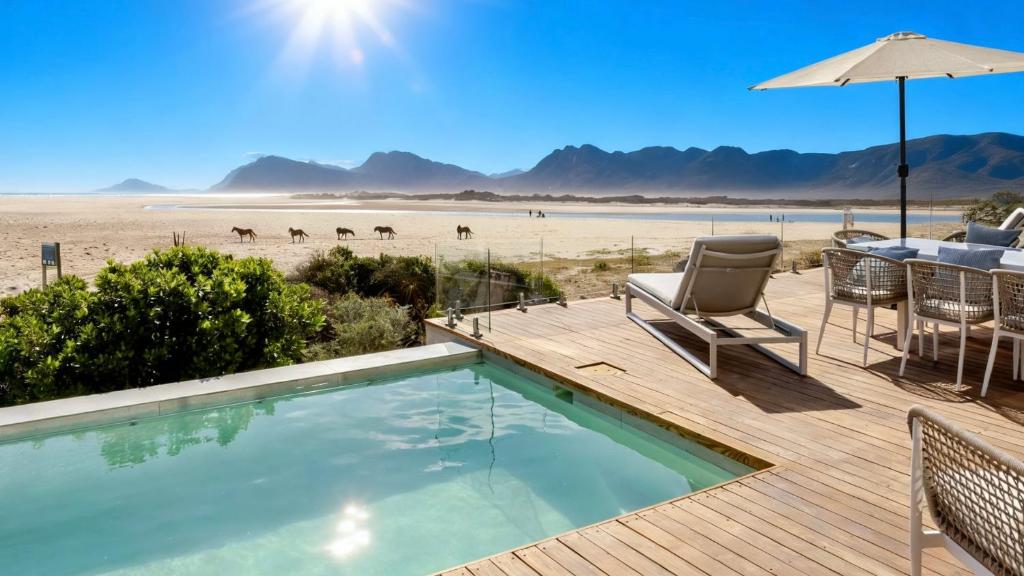 MBIZI lagoon house - Wild Horses & Ocean Views, Hermanus (updated ...