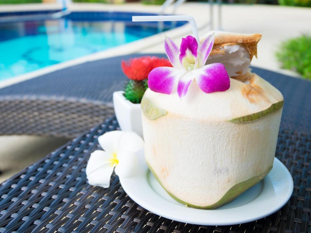 Bazén v ubytování Baan Chokdee Pai Resort nebo v jeho okolí