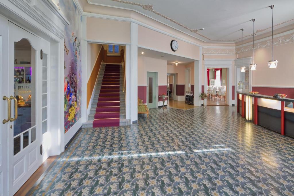 Boutique Hotel Bellevue - Resim 36