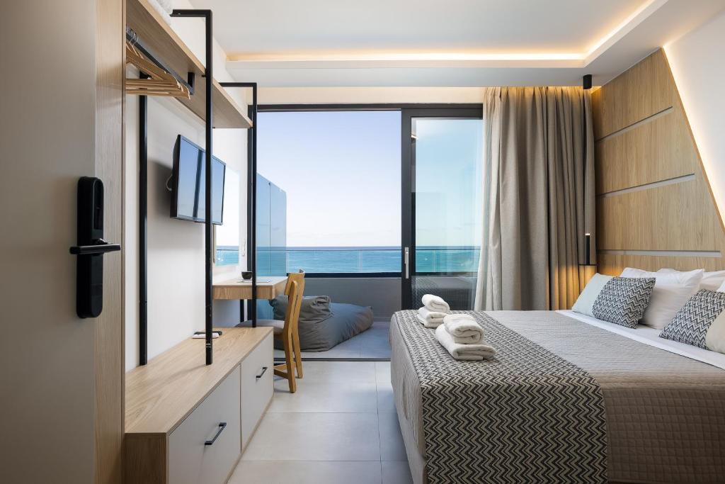 TV tai viihdekeskus majoituspaikassa Poseidon Hotel
