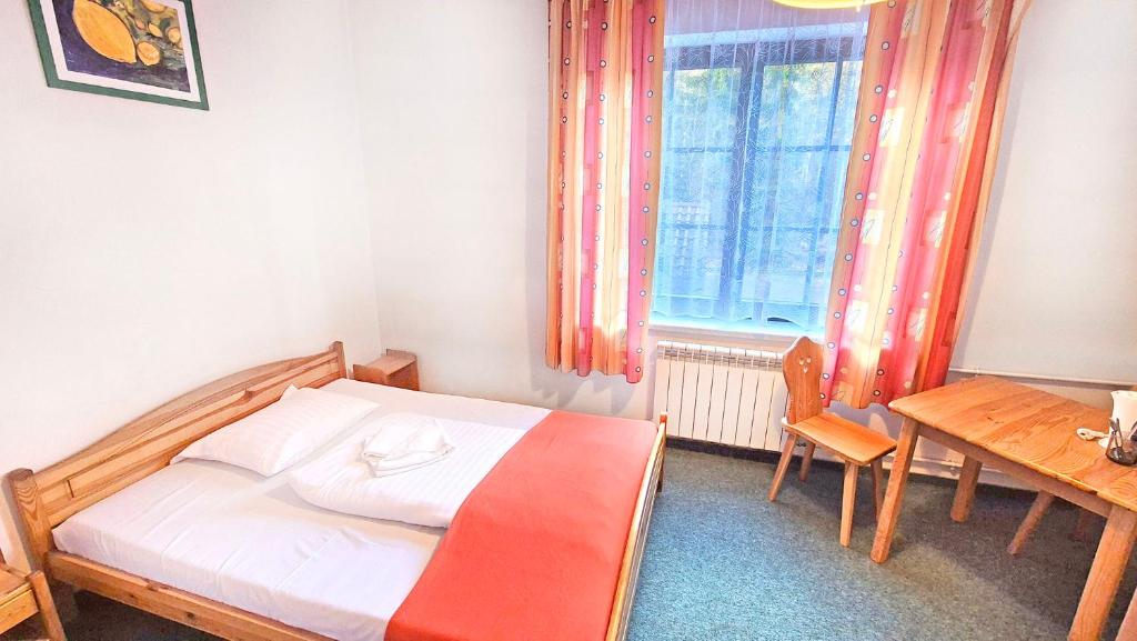 VILLA MEDICA - z ogrzewanym basenem i pełnym wyżywieniem - Economy Tweepersoonskamer