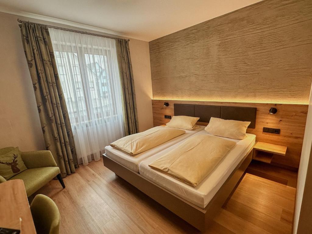 Hotel Restaurant Zum Hirschen - Double Room