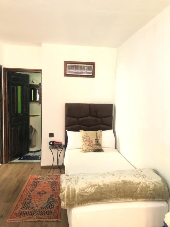 Riad Dar Chourafa - Single Bed In Female Dormitory Room