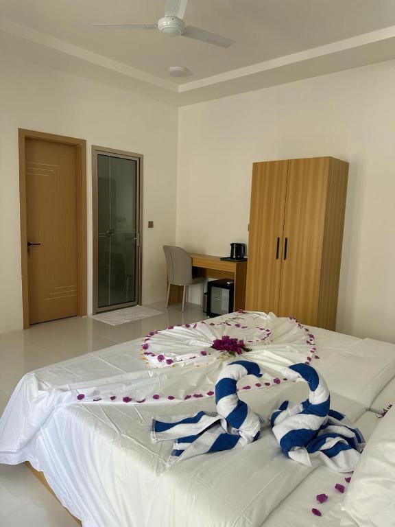 Silver Bay Kamadhoo - View 27