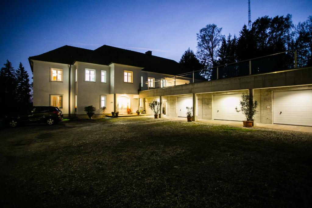 Budova, v ktorej sa ubytovanie bed & breakfast nachádza