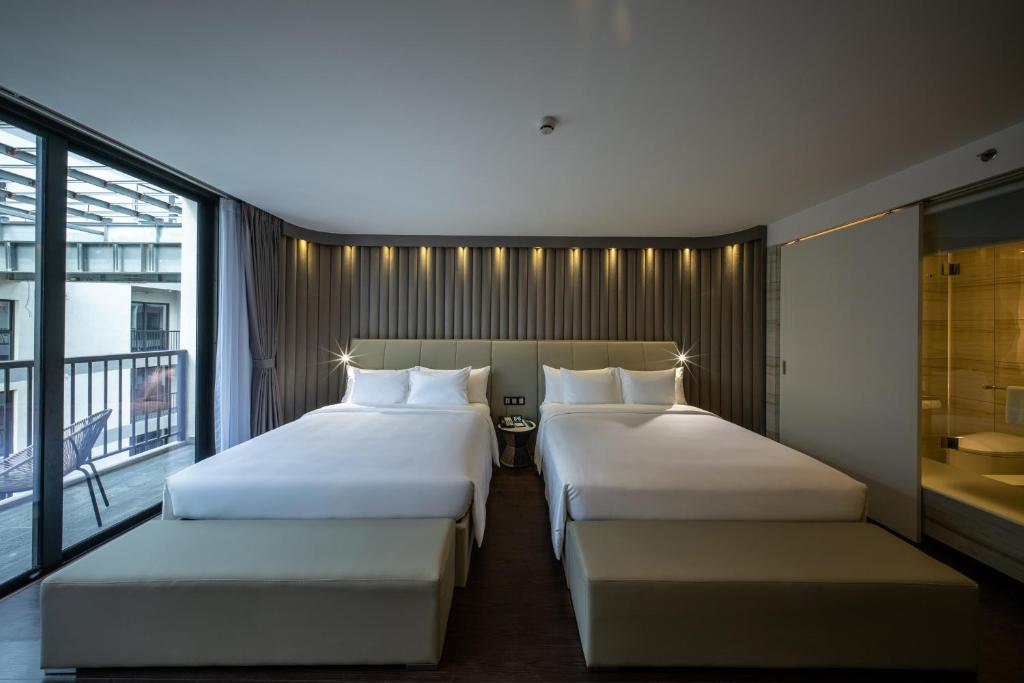 Executive Room Garden View