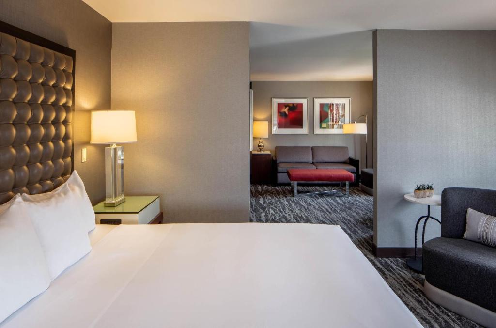 Hyatt Regency Saint Louis at The Arch photo
