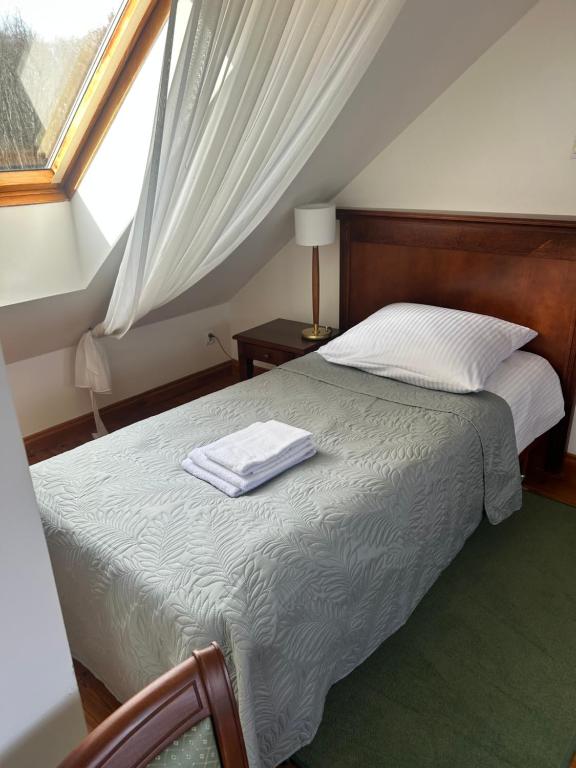 Pałac w Rymaniu - Single Room