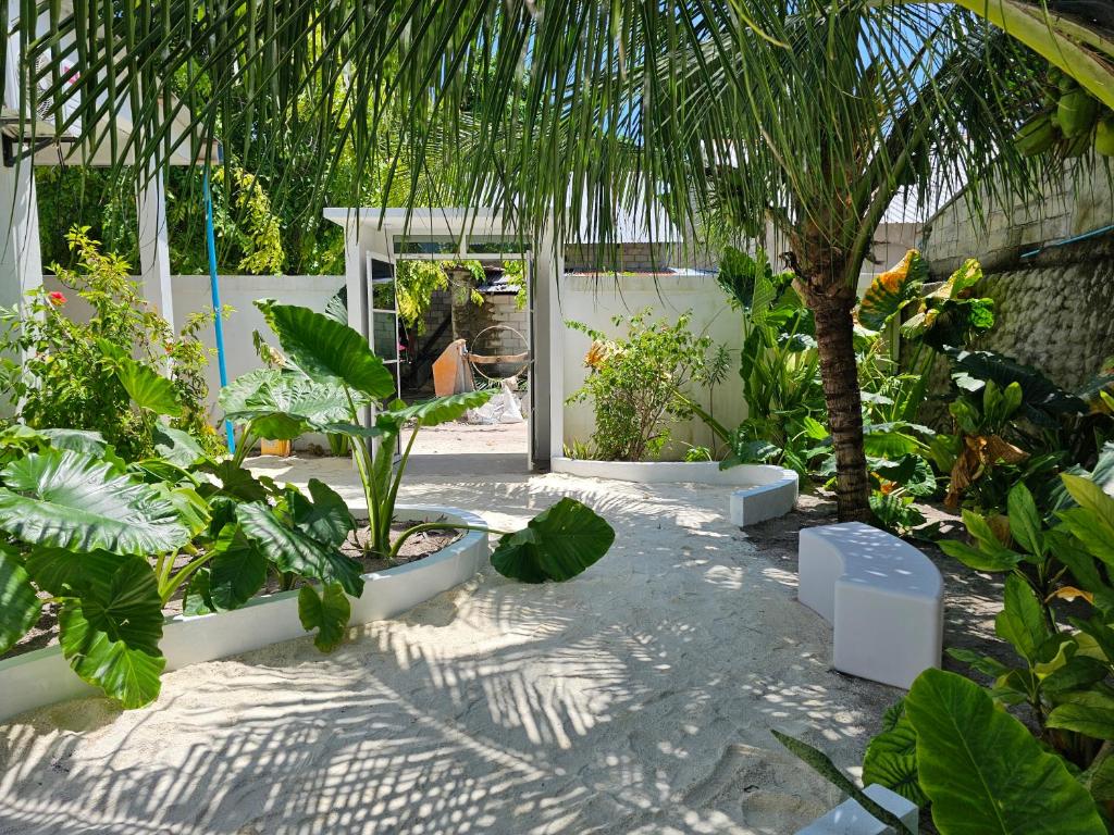 Garden Rooms by Shams Thoddoo - View 20