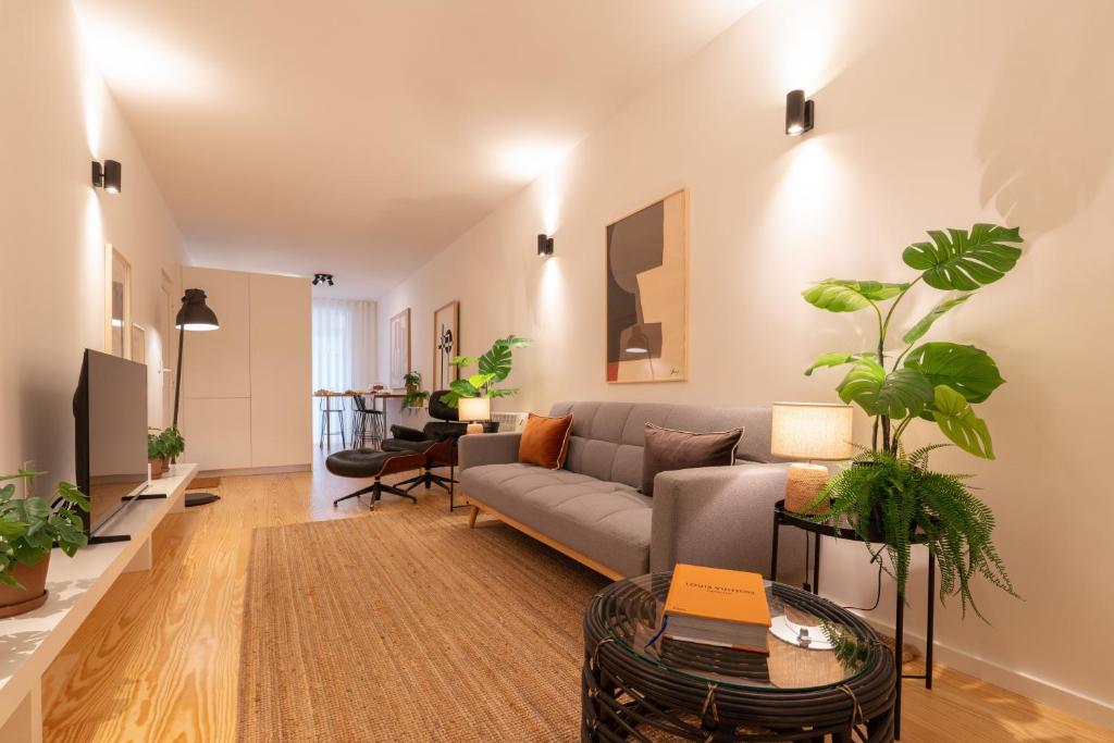 Modern & Stylish Apartments with Terrace by HostWise