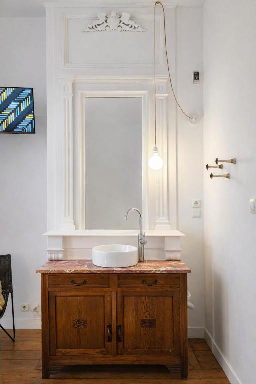 LA MAISON FIVES - Esprit Hôtel Design - Lille - Double Room With Private Bathroom