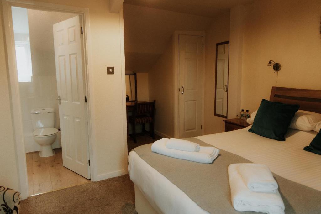 The Half Moon Inn - Economy Double Room