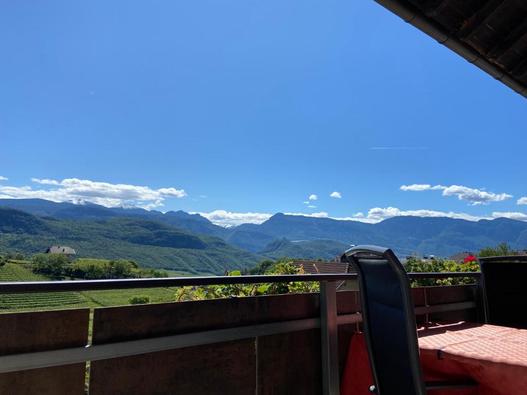 Residence La Terrazza, Apartments in Kaltern, Panorama-Terrasse, nahe historischem Zentrum - 乡村景公寓 - 带阳台