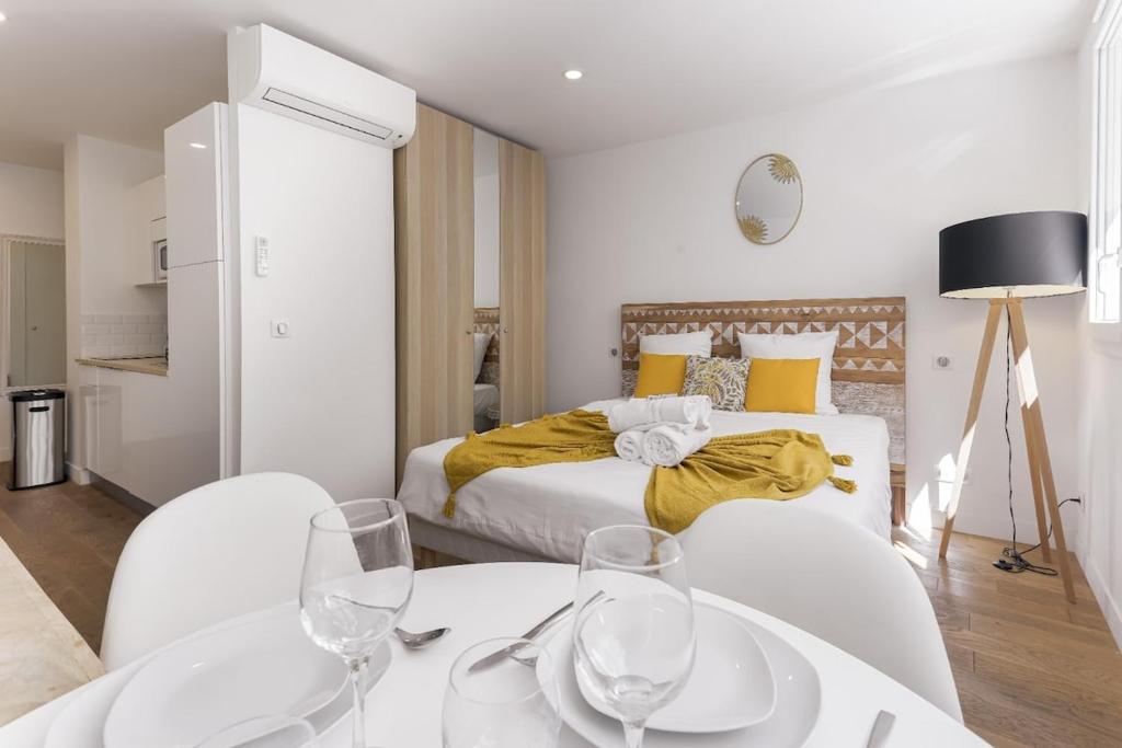 Good Vibes - 10mn from harbor, 5mn from Palais and train station, central, AC, comfy