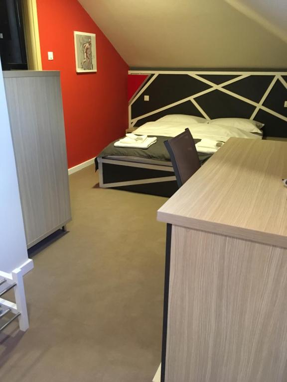 Net Hotel Pitesti - Standard King Room