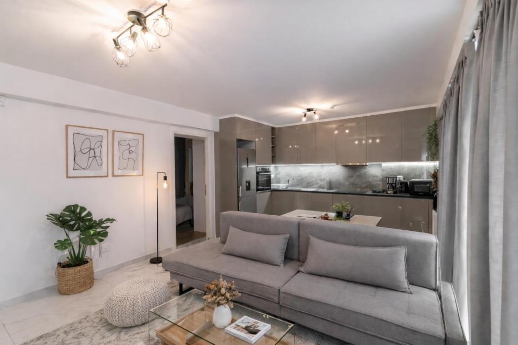 Niarchos Panorama Maisonette