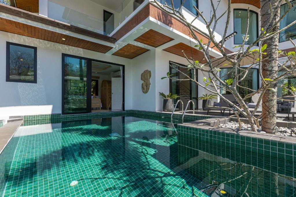 Ban Karon的5BR Pool Villa Kata Beach - Baan Sabai Rom Mai(2026 年最新房價)