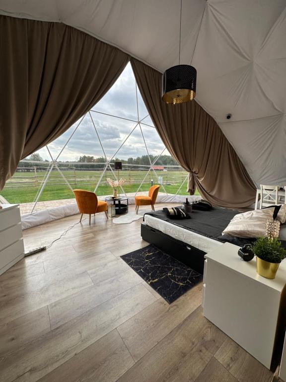 Ranczo Targówka - Domki i Glamping z balią i sauną wśród natury i zwierząt - Tent